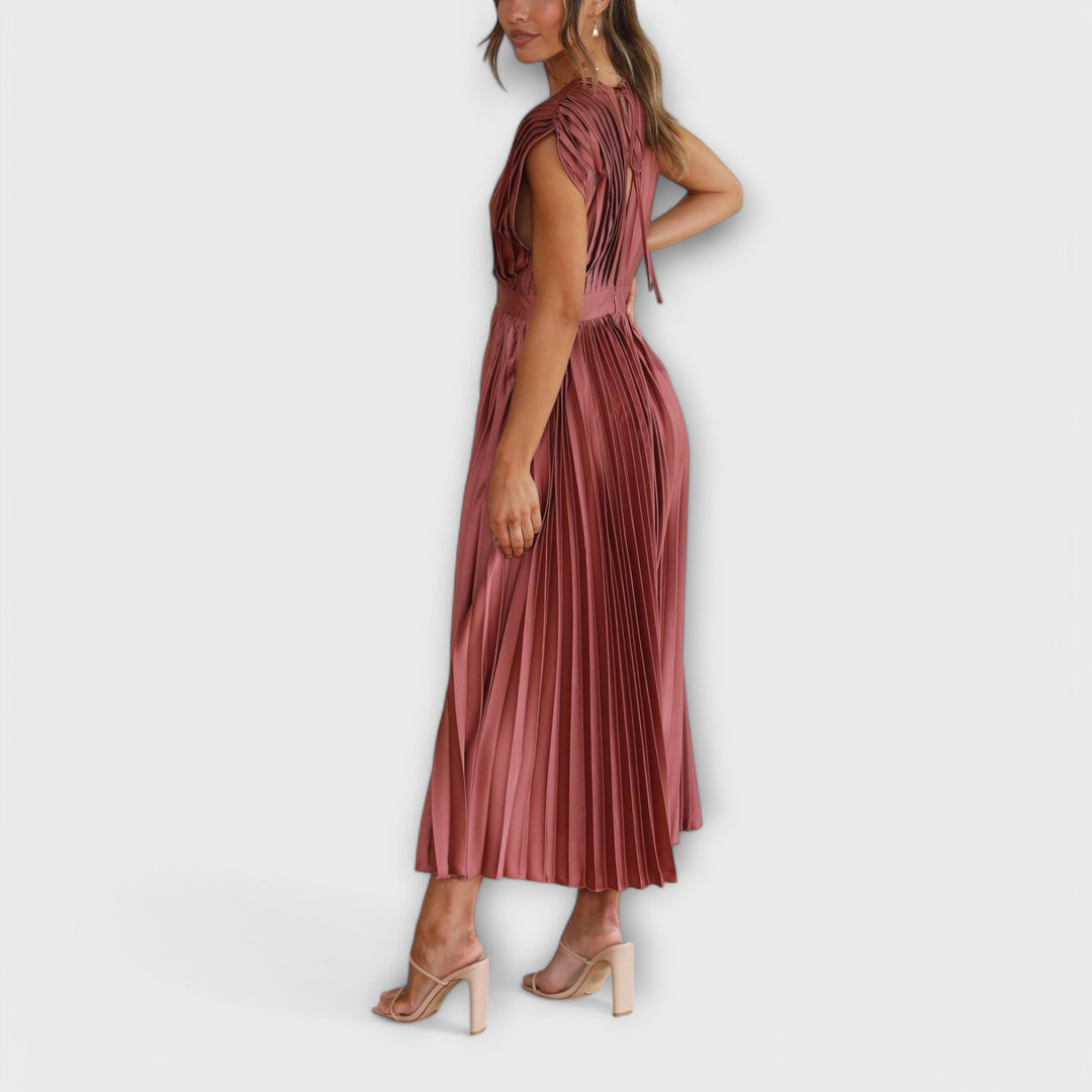 Maria | Elegant Pleated Midi Dress